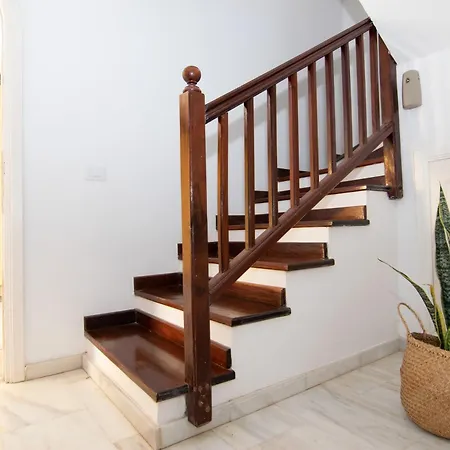 The Safe Point Residential Castillo * Castillo del Romeral