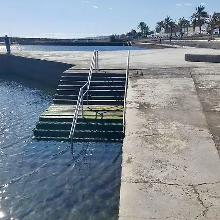 度假居 The Safe Point Residential Castillo